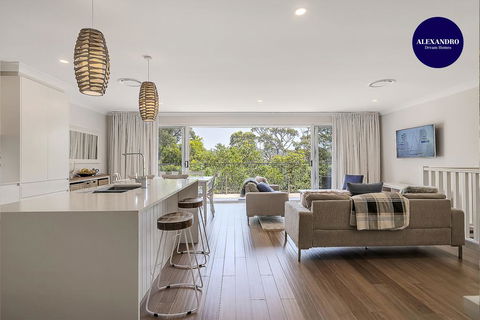 DESIGNER HOLIDAY BEACH PAD // 4 BED // COPA - Kalgoorlie Accommodation 0