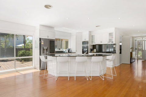 DIAMOND BAY RETREAT - SORRENTO - Kalgoorlie Accommodation 1