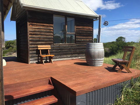 Dolphin Beach House - Kalgoorlie Accommodation 1