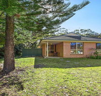 Dolphin Cottage - in the heart of Callala Beach - Kalgoorlie Accommodation