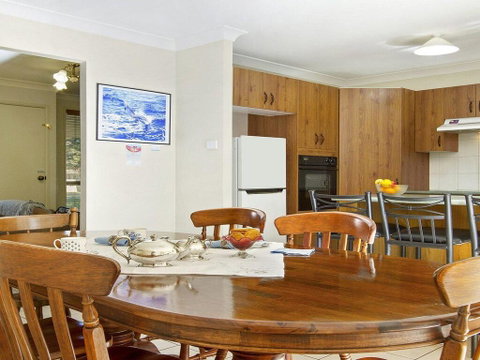Dolphin Cottage - In The Heart Of Callala Beach - Kalgoorlie Accommodation 2