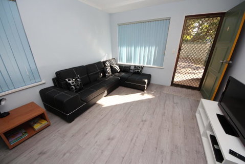 Dunbar Court Unit 4 At South West Rocks - Kalgoorlie Accommodation 0