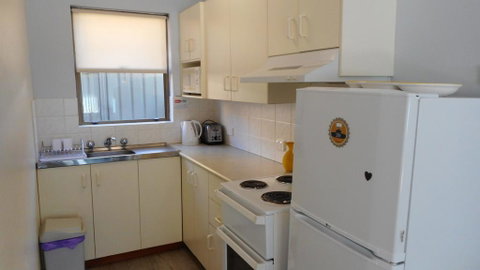 Dunbar Court Unit 4 At South West Rocks - Kalgoorlie Accommodation 1