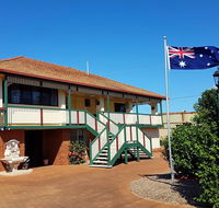 Dunelm House - Kalgoorlie Accommodation