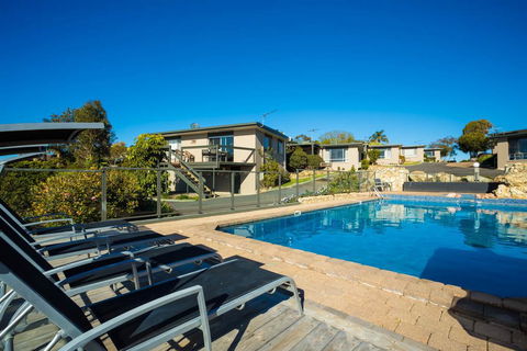 Eagle Heights Holiday Units - Kalgoorlie Accommodation 0