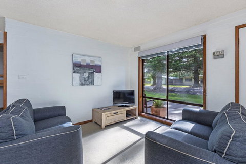 Eastern Beach Units #2 - Kalgoorlie Accommodation 3