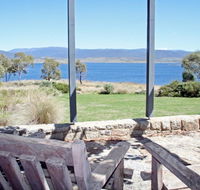 Edzell - Stunning Waterfront Home - Kalgoorlie Accommodation