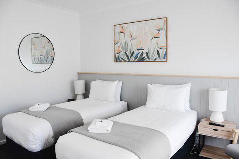 Eight Spence - Kalgoorlie Accommodation 2