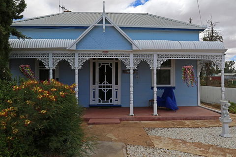 Ella's Place - Kalgoorlie Accommodation 2