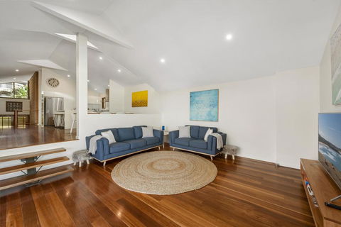 Emerald Seas Beach House - Kalgoorlie Accommodation 1
