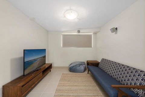 Emerald Seas Beach House - Kalgoorlie Accommodation 2