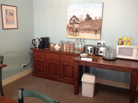 Emeu Inn Bed & Breakfast - Kalgoorlie Accommodation 3
