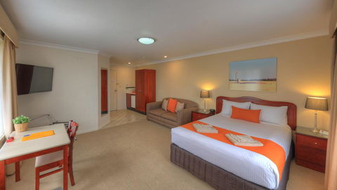 Endeavour Court Motor Inn - Kalgoorlie Accommodation 1