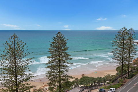 FABULOUS BEACHFRONT POSITION - Kalgoorlie Accommodation 0