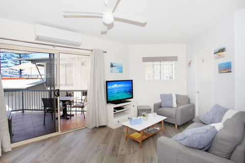 FABULOUS BEACHFRONT POSITION - Kalgoorlie Accommodation 2