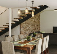 Farrant House - modern and contemporary - Kalgoorlie Accommodation
