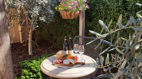 Fechner Place Barossa, 1 Bed, 1 Bath & Wine - Kalgoorlie Accommodation 1