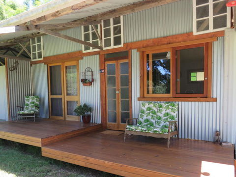Fig Tree Retro Studio - Kalgoorlie Accommodation 1