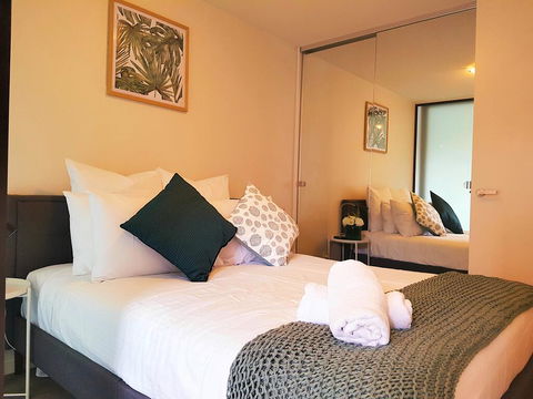 FITZROY FANTASTIC 1BR APT With FREE WINE, NETFLIX, WIFI, Close To TRAMS, COLES - Kalgoorlie Accommodation 1