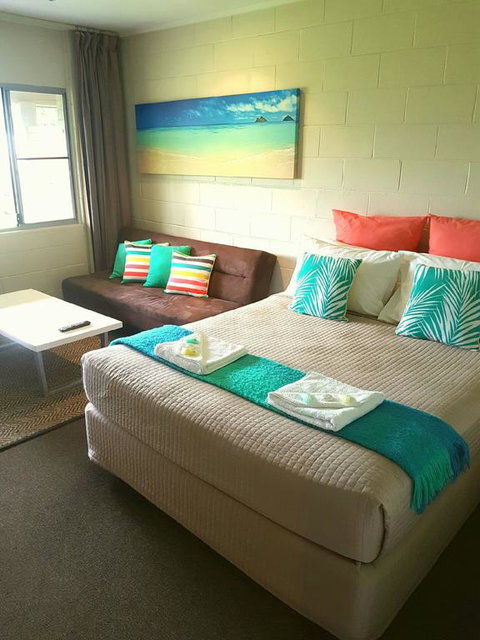 Forrest Beach Hotel/motel - Kalgoorlie Accommodation 3