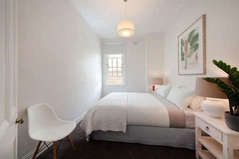 FUN TIMES In HUGE House 1 Minute To SYDNEY HARBOUR - Kalgoorlie Accommodation 3