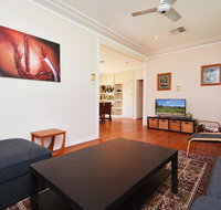 Glandore Estate Vineyard Homestead onsite cellar door  walk to restaurants incl EXP - Kalgoorlie Accommodation