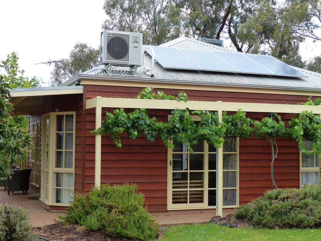 Merbein South ACT Kalgoorlie Accommodation