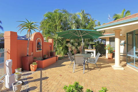 Golden Cane Bed & Breakfast - Kalgoorlie Accommodation 0