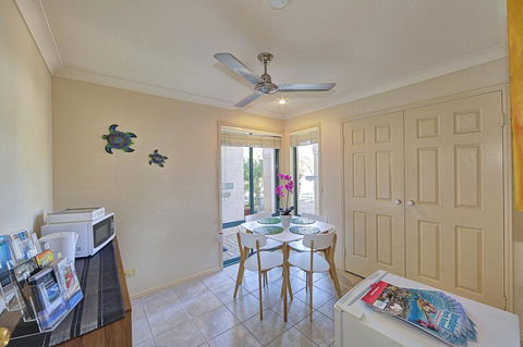 Golden Cane Bed & Breakfast - Kalgoorlie Accommodation 2