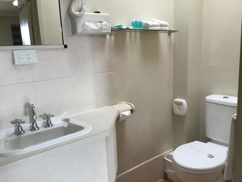Golden Palms Motor Inn - Kalgoorlie Accommodation 1