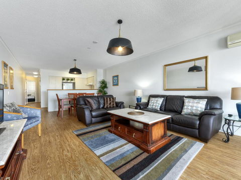 Goldsborough Place Apartments - Kalgoorlie Accommodation 3