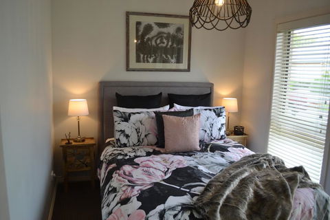 Gone To Barossa - Kalgoorlie Accommodation 1