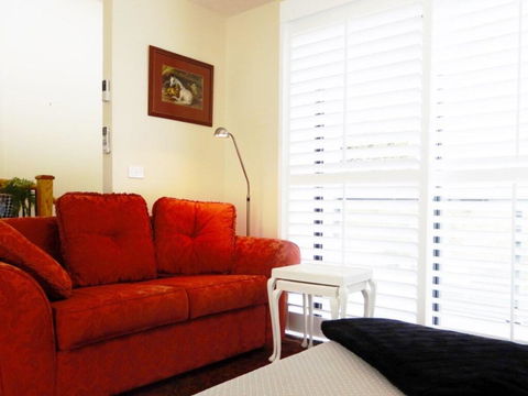 Gulls Way - Kalgoorlie Accommodation 1