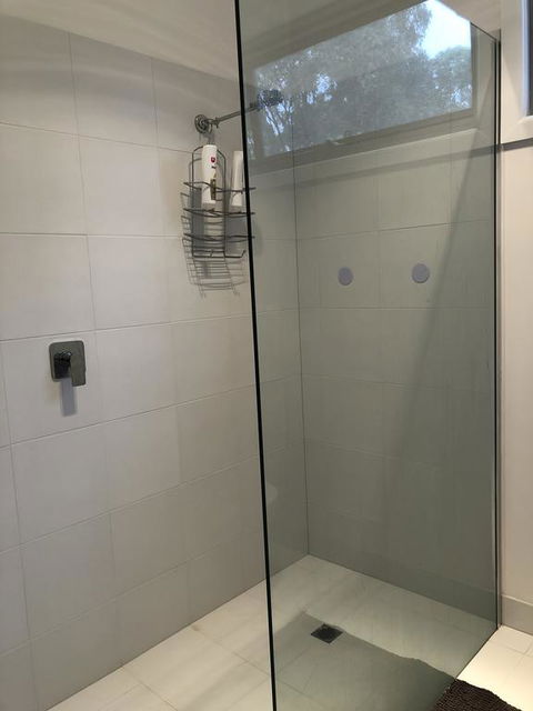 Gully Getaway - Kalgoorlie Accommodation 1