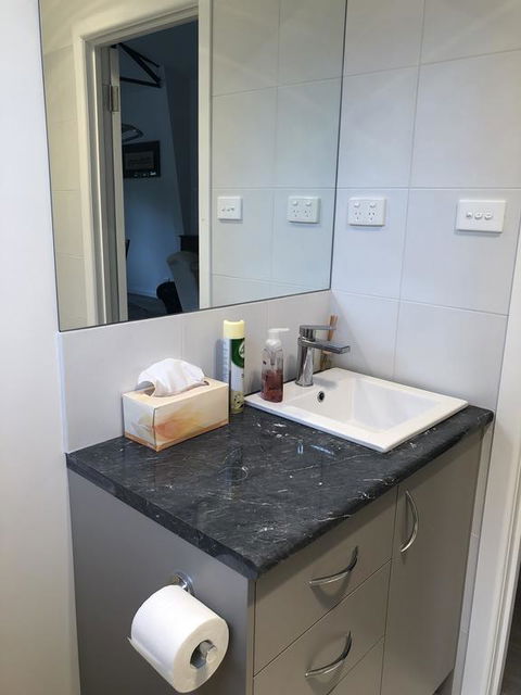 Gully Getaway - Kalgoorlie Accommodation 3