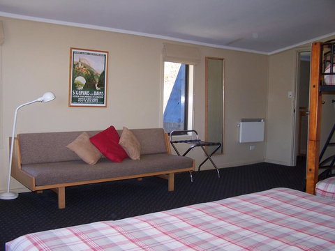 Guthega Inn - Kalgoorlie Accommodation 2