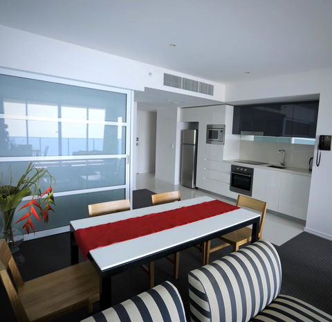 H Luxury Apartment At Surfers Paradise - Kalgoorlie Accommodation 2