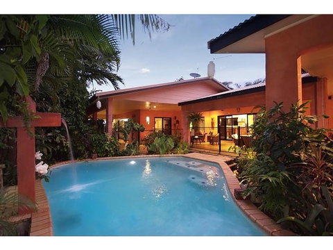 Hacienda Cooya Beach - Kalgoorlie Accommodation 0