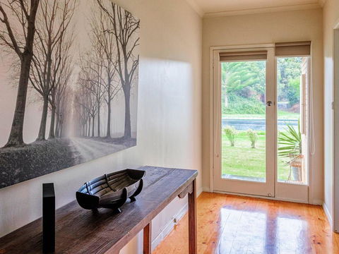 HAKUNA MATATA (No Worries) - Kalgoorlie Accommodation 0