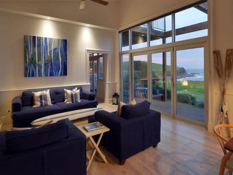 Hamptons Escape - Kalgoorlie Accommodation 2