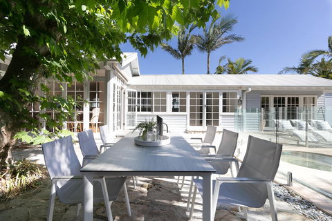 Hamptons Style Family Home 5 Minutes From Beach - Kalgoorlie Accommodation 3