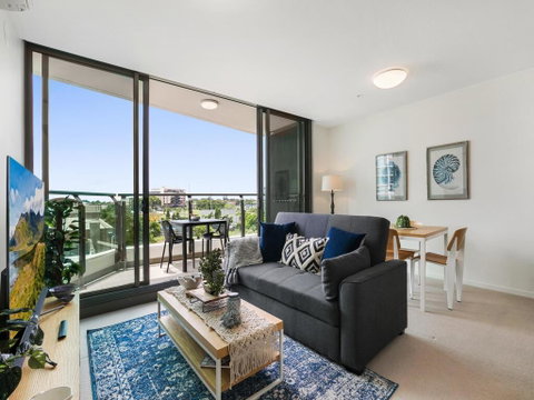 HARBOURSIDE- Hosted By: L'Abode Accommodation - Kalgoorlie Accommodation 0