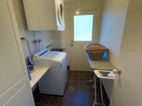 Hartley Hill Top Views - Kalgoorlie Accommodation 1