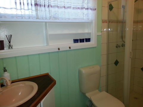 HEALESVILLE GETAWAY - Kalgoorlie Accommodation 1