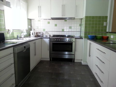 HEALESVILLE GETAWAY - Kalgoorlie Accommodation 2