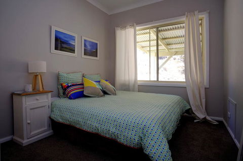 Hideaway - Pacific Palms - Kalgoorlie Accommodation 2