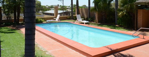 Hilltop Motel - Kalgoorlie Accommodation 2