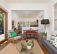 Historic 1890s House With Terraced Backyard Deck - Kalgoorlie Accommodation