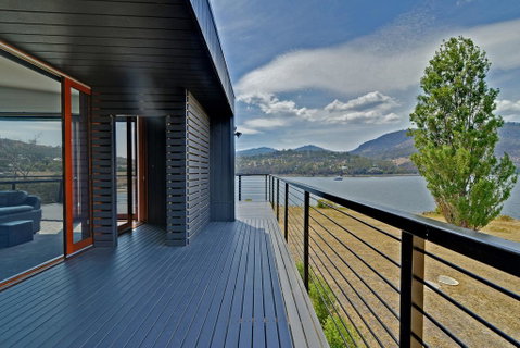Hobart Waterfront Luxury Retreat - Kalgoorlie Accommodation 0