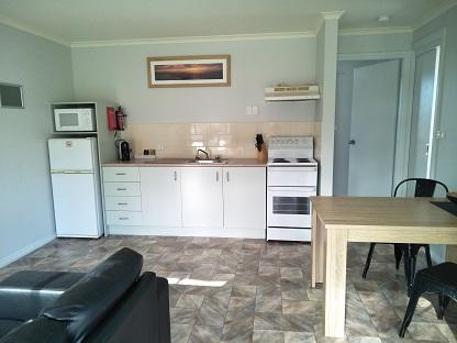 King's Point Retreat - Kalgoorlie Accommodation 2